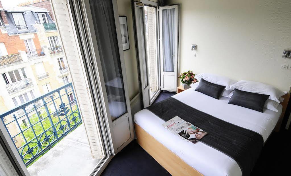 Hotel Alcyon Paris Exterior photo